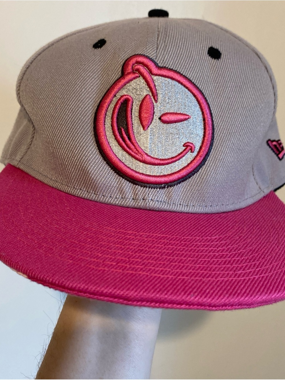 YUMS Embroidered Baseball Cap in Gray & Hot Pink
